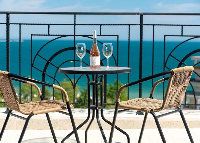 Festa Via Pontica 4*