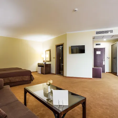 Hotel Festa Via Pontica 4*