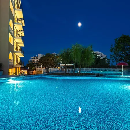 מלון Festa Via Pontica פומורי