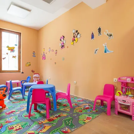 Festa Via Pontica 4*