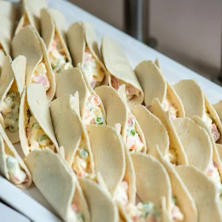 Hotel Festa Via Pontica 4*