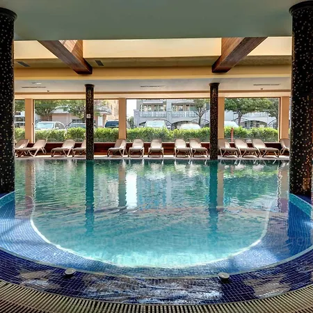 Festa Via Pontica 4*