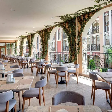 Festa Via Pontica מלון