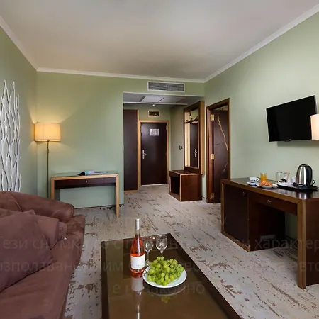 מלון Festa Via Pontica פומורי