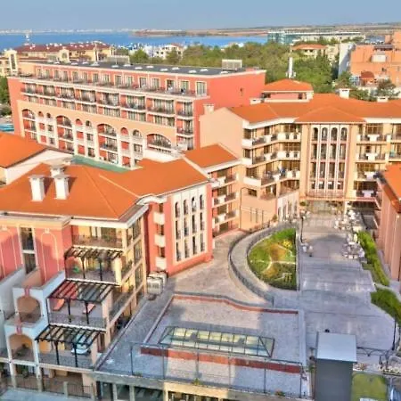 فندق Festa Via Pontica 4*