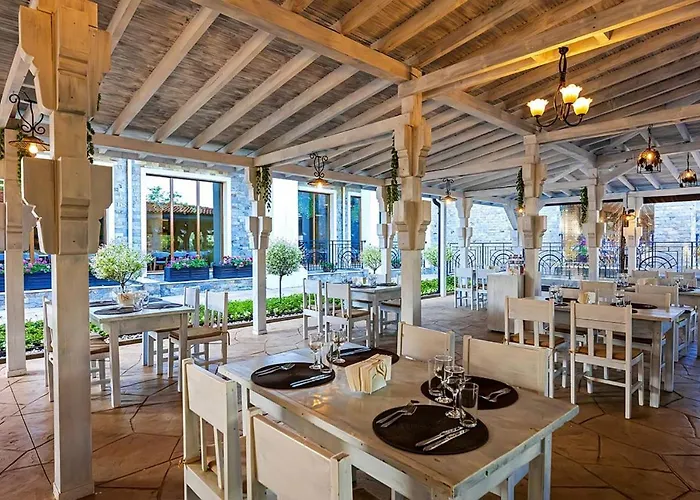 Hotel Festa Via Pontica 4*