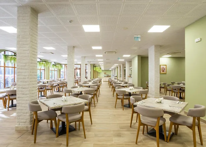 Festa Via Pontica Hotel 4*