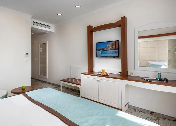 Hotel Festa Via Pontica